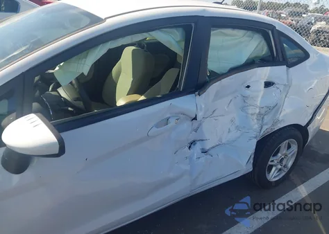 2019 Ford Fiesta Se z USA, uszkodzony, nr VIN 3FADP4BJ9KM164606